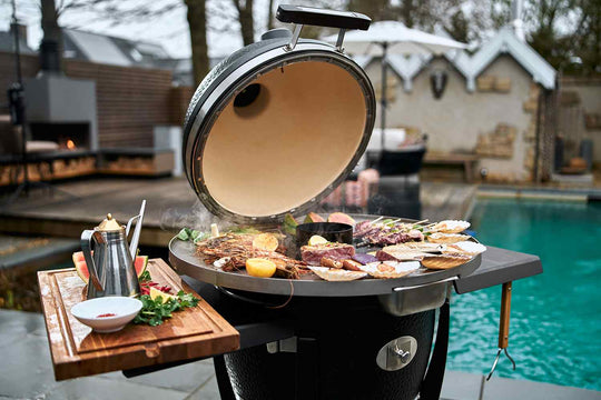 Kamado "Avantgard", Keramikgrill, B 135 cm x H 129 cm, 165 kg, 52 cm Grillrost, inkl. Fahrgestell & Seitentische